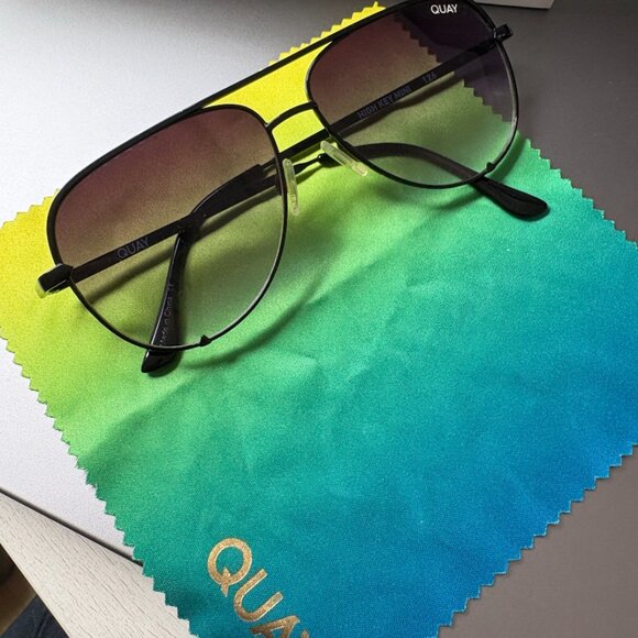 High Key Mini 60mm Black Metal Gradient Fade Aviator Sunglasses - Picture 5 of 5